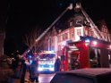 Feuer 3 Dachstuhlbrand Koeln Muelheim Gluecksburgstr P195